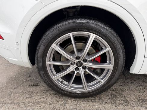 Certified 2024 Audi SQ5 Prestige image 9