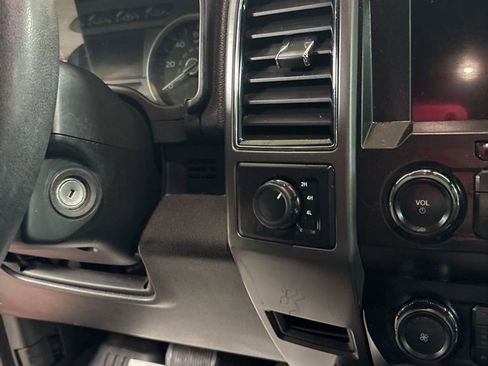 Used 2020 Ford F150 XLT w/ Equipment Group 302A Luxury image 17