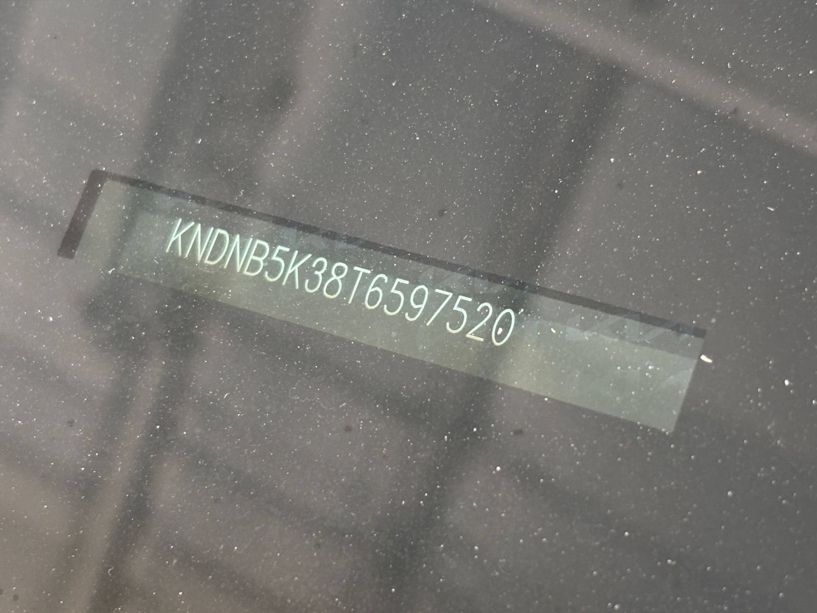 Used 2026 Kia Carnival FWD image 31