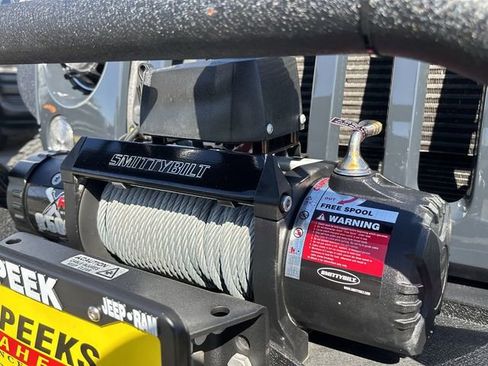 Used 2017 Jeep Wrangler Unlimited Sport image 12