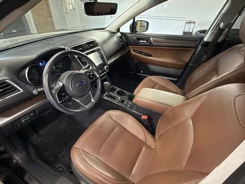 Used 2018 Subaru Outback 3.6R Touring w/ Popular Package #3 image 16