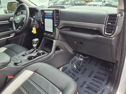 Used 2024 Ford Ranger XLT w/ Trailer Tow Package image 23