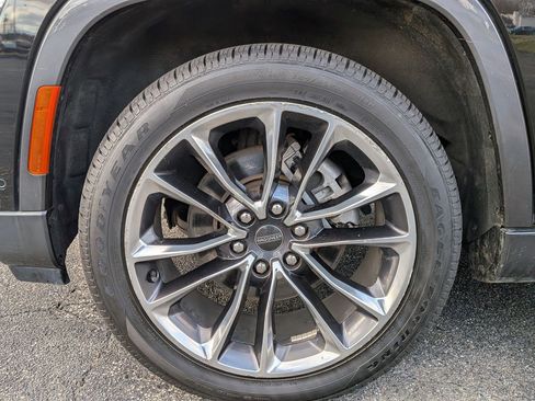 Used 2022 Jeep Wagoneer Series II w/ Premium Group I image 10