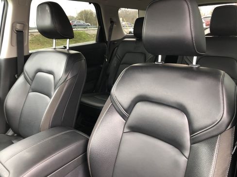 Used 2024 Nissan Pathfinder SL w/ SL Premium Package image 20