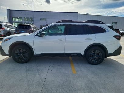 Used 2021 Subaru Outback Onyx Edition XT w/ Tech Package 3