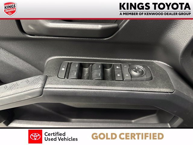 Used 2025 Toyota 4Runner SR5 AWD/4WD image 12