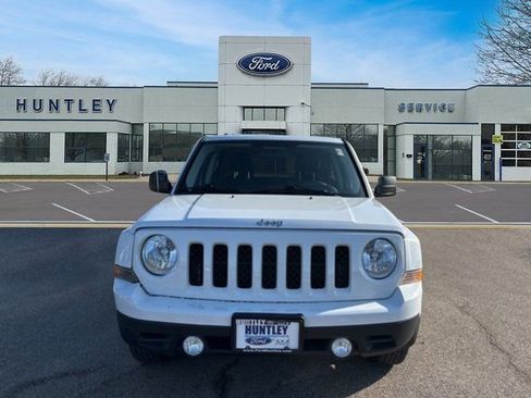 Used 2015 Jeep Patriot Sport image 2