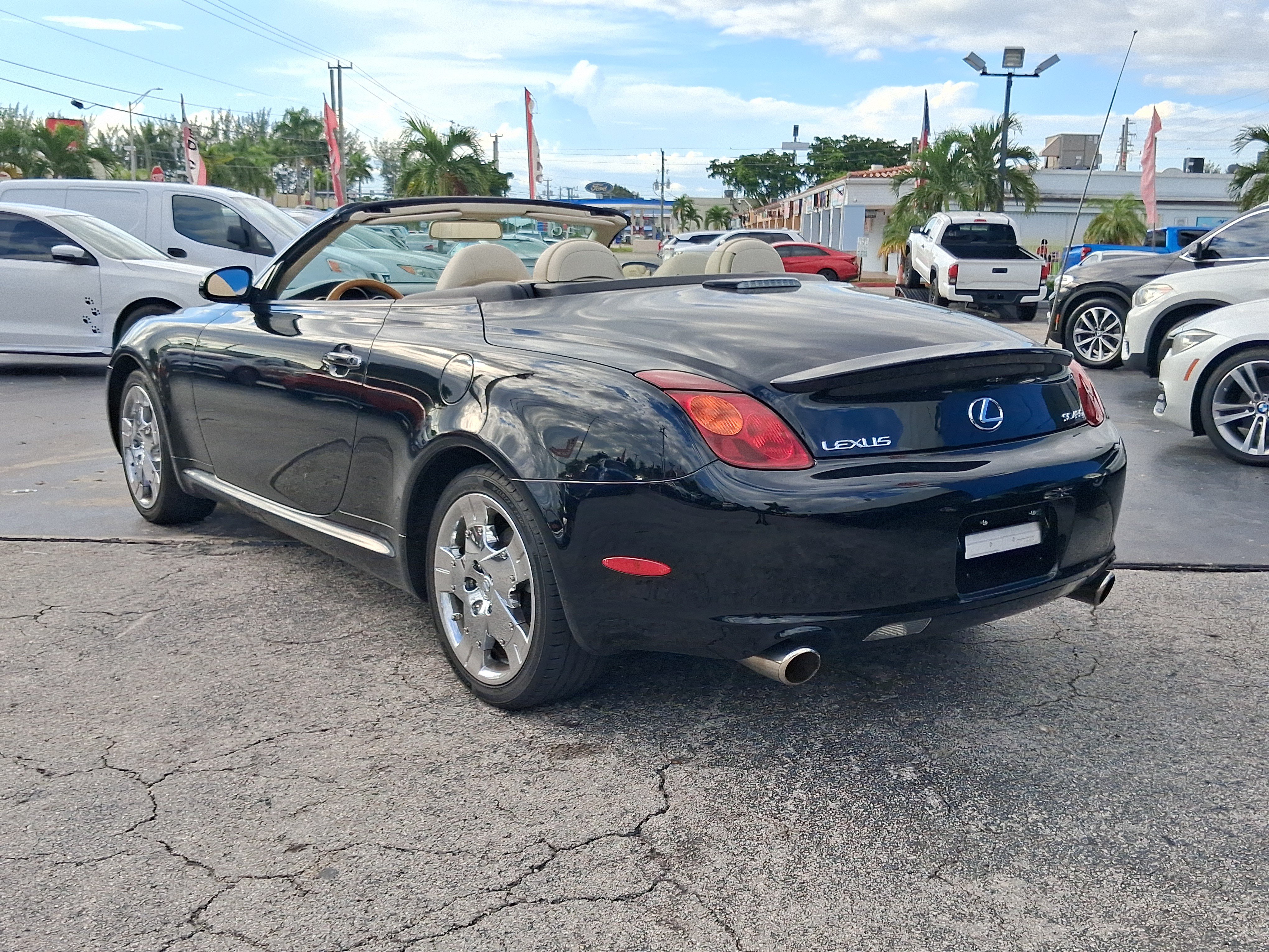 Used 2005 Lexus SC 430 Convertible RWD image 7