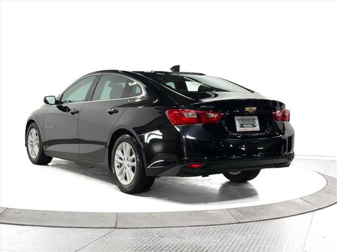 Used 2017 Chevrolet Malibu LT image 7