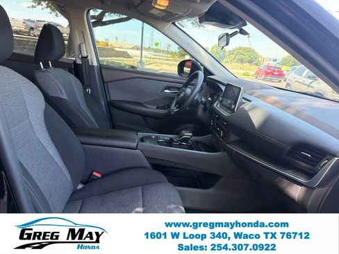 Used 2023 Nissan Rogue SV FWD image 30