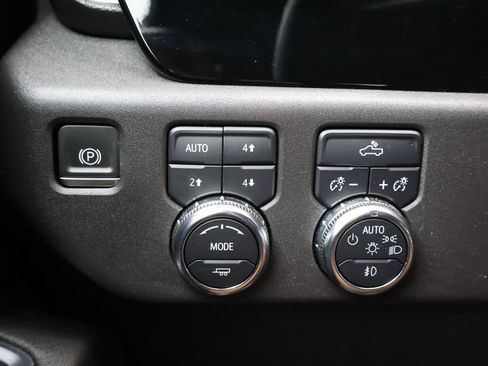 Used 2024 GMC Sierra 1500 Elevation w/ X31 Off-Road Package AWD/4WD image 34