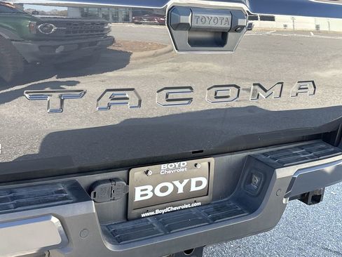 Used 2024 Toyota Tacoma SR5 image 31