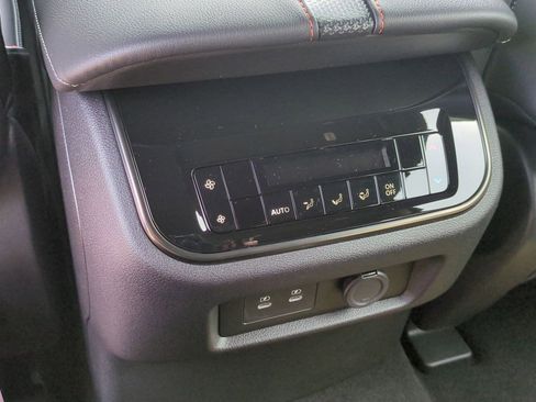 New 2025 Nissan Armada PRO-4X image 30