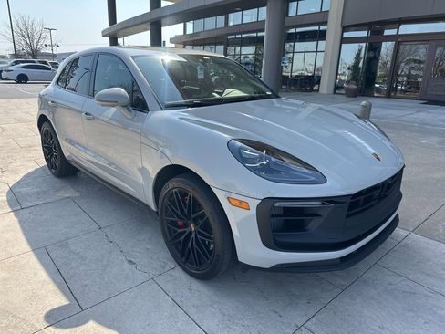 Used 2024 Porsche Macan GTS image 2