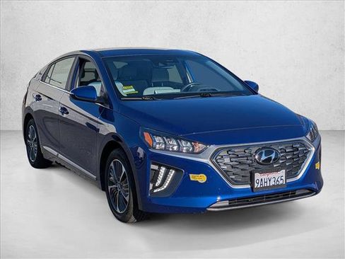 Used 2022 Hyundai Ioniq SEL image 3