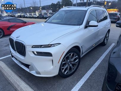 New 2023 BMW X7 xDrive40i w/ Premium Package