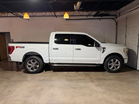 Used 2021 Ford F150 XLT w/ Equipment Group 302A High AWD/4WD image 4