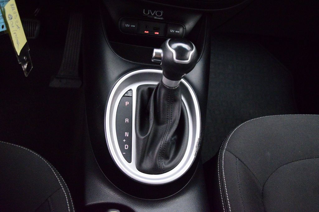 Used 2015 Kia Soul FWD image 25