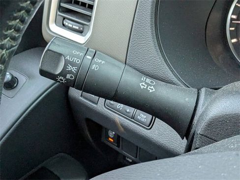 Used 2022 Nissan Frontier SV image 24