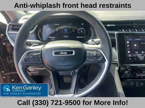 Used 2024 Jeep Grand Cherokee L Laredo AWD/4WD image 31