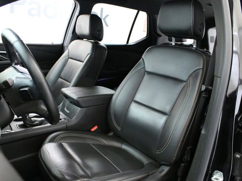 Used 2023 Chevrolet Traverse LT w/ LPO, Floor Liner Package image 24