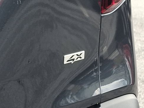 Certified 2025 Kia Seltos SX w/ SX Sunroof Package image 33