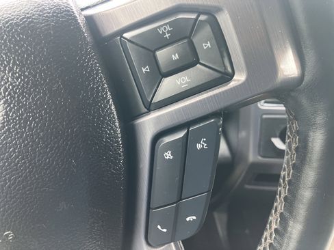 Used 2018 Ford Expedition Platinum AWD/4WD image 30