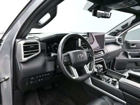 Used 2024 Toyota Tundra Platinum AWD/4WD image 12