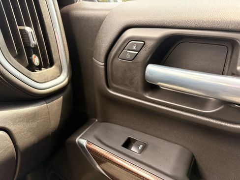 Used 2021 Chevrolet Silverado 1500 LT w/ Safety Package II AWD/4WD image 23