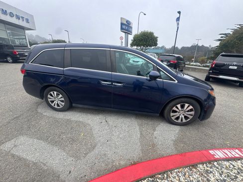 Used 2016 Honda Odyssey EX image 3