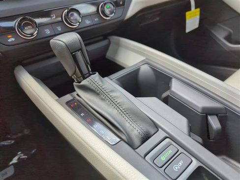 New 2025 Honda Accord SE image 19