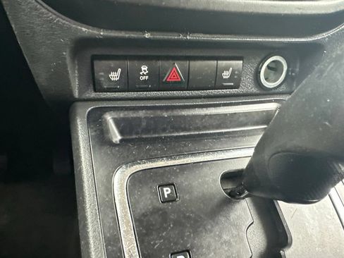 Used 2014 Jeep Patriot Latitude FWD image 5