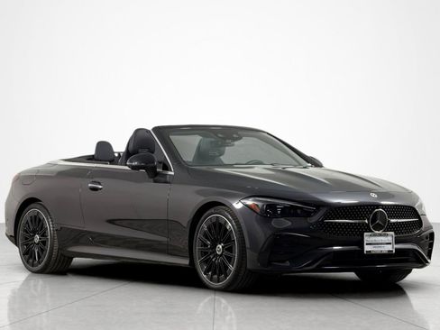 Used 2026 Mercedes-Benz CLE 300 4MATIC Cabriolet image 7