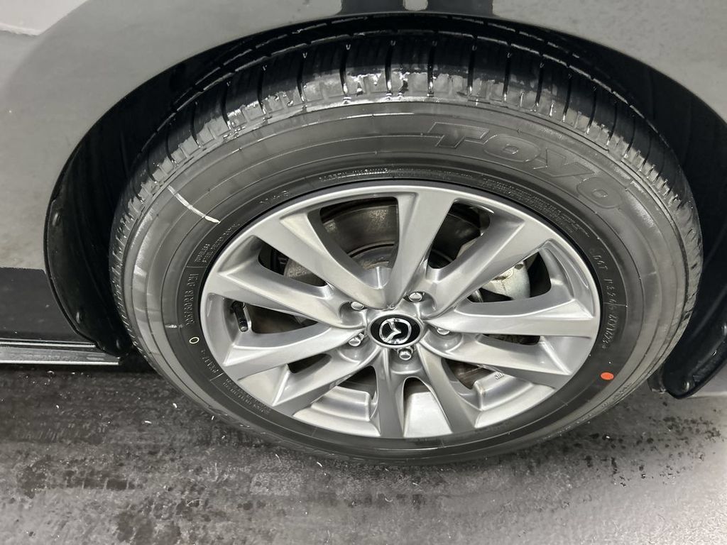 Certified 2025 MAZDA MAZDA3 s FWD image 8