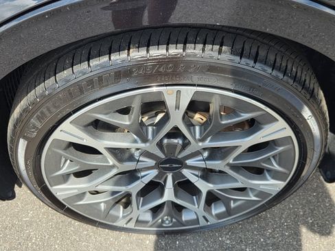 Used 2025 Genesis G90 3.5T AWD/4WD image 9