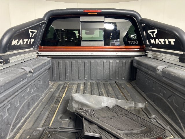 Used 2017 Nissan Titan Platinum Reserve AWD/4WD image 25