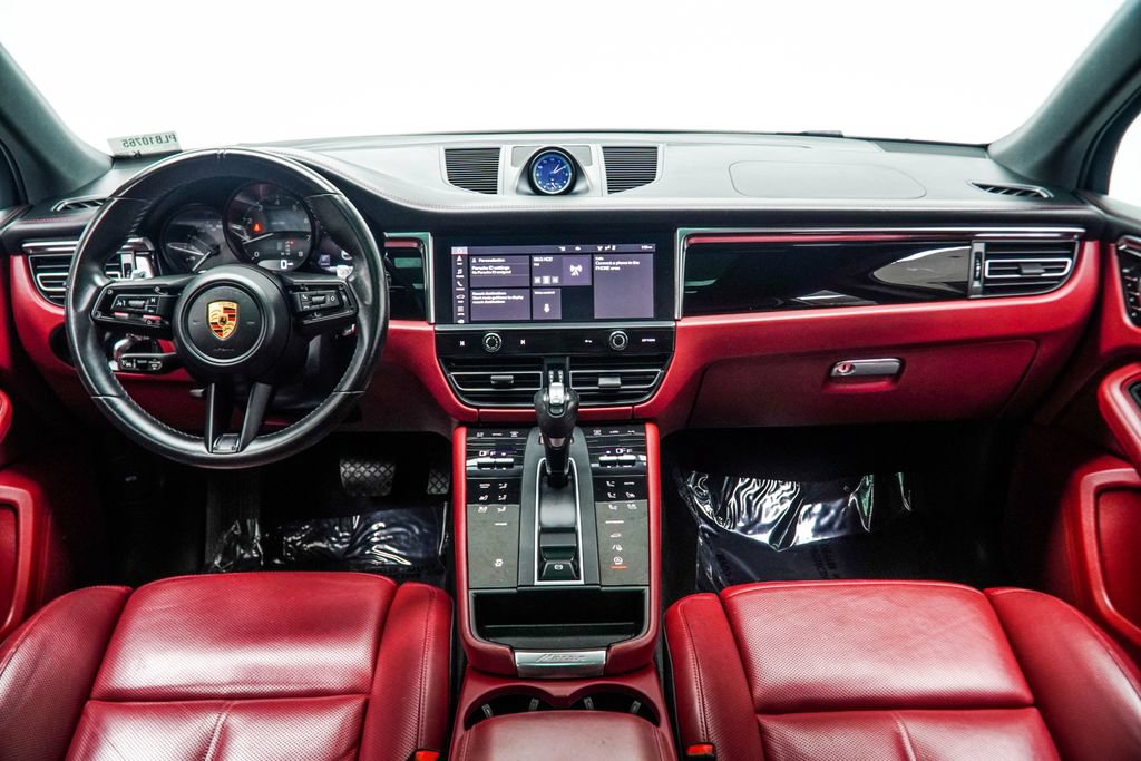 Used 2023 Porsche Macan AWD/4WD image 6