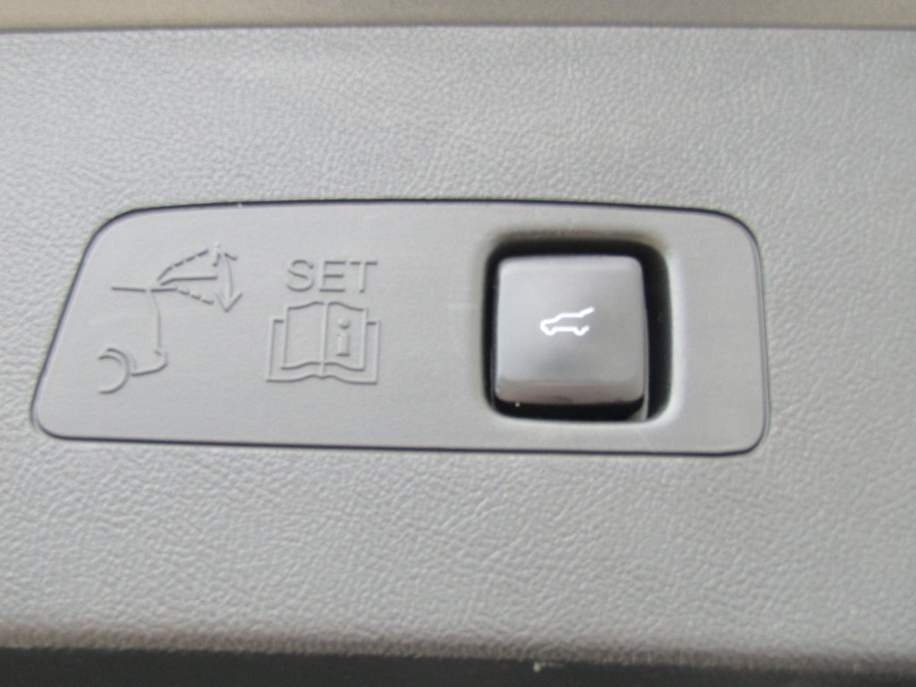 Used 2022 Lincoln Corsair AWD w/ Equipment Group 101A image 27
