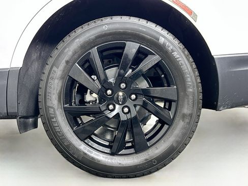 Used 2024 Chevrolet Equinox LS w/ Sport Edition image 11