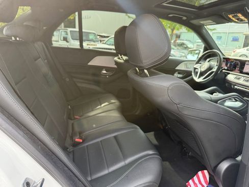 Used 2024 Mercedes-Benz GLE 450e 4MATIC image 29