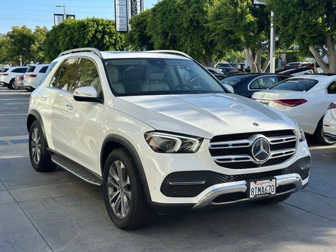 Used 2021 Mercedes-Benz GLE 350 w/ 3rd Row Seat Package image 11