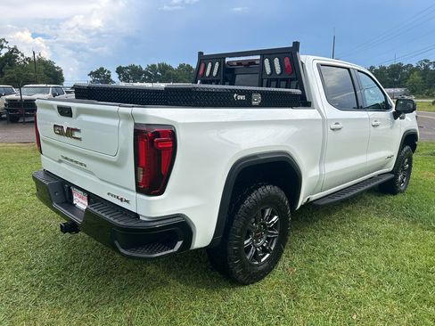 Used 2024 GMC Sierra 1500 AT4X AWD/4WD image 10