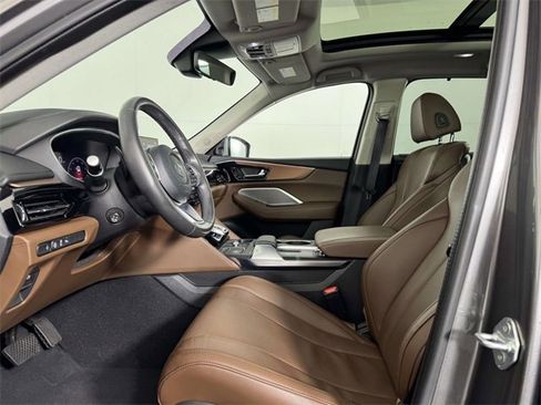 Used 2024 Acura MDX Technology image 4