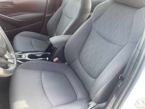Used 2022 Toyota Corolla LE image 10