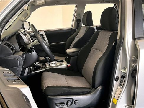 Used 2024 Toyota 4Runner SR5 image 25