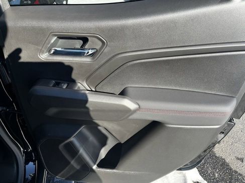 New 2025 Chevrolet Colorado Z71 w/ Technology Package AWD/4WD image 25