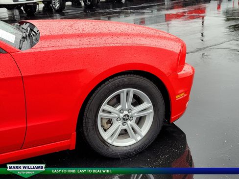 Used 2013 Ford Mustang Coupe image 11