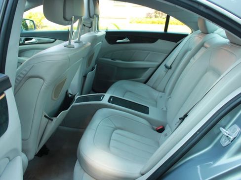 Used 2014 Mercedes-Benz CLS 550 image 24