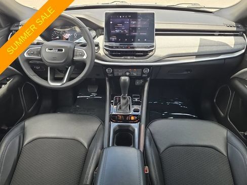 Certified 2024 Jeep Compass Latitude AWD/4WD image 9