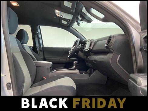 Used 2021 Toyota Tacoma TRD Sport image 16